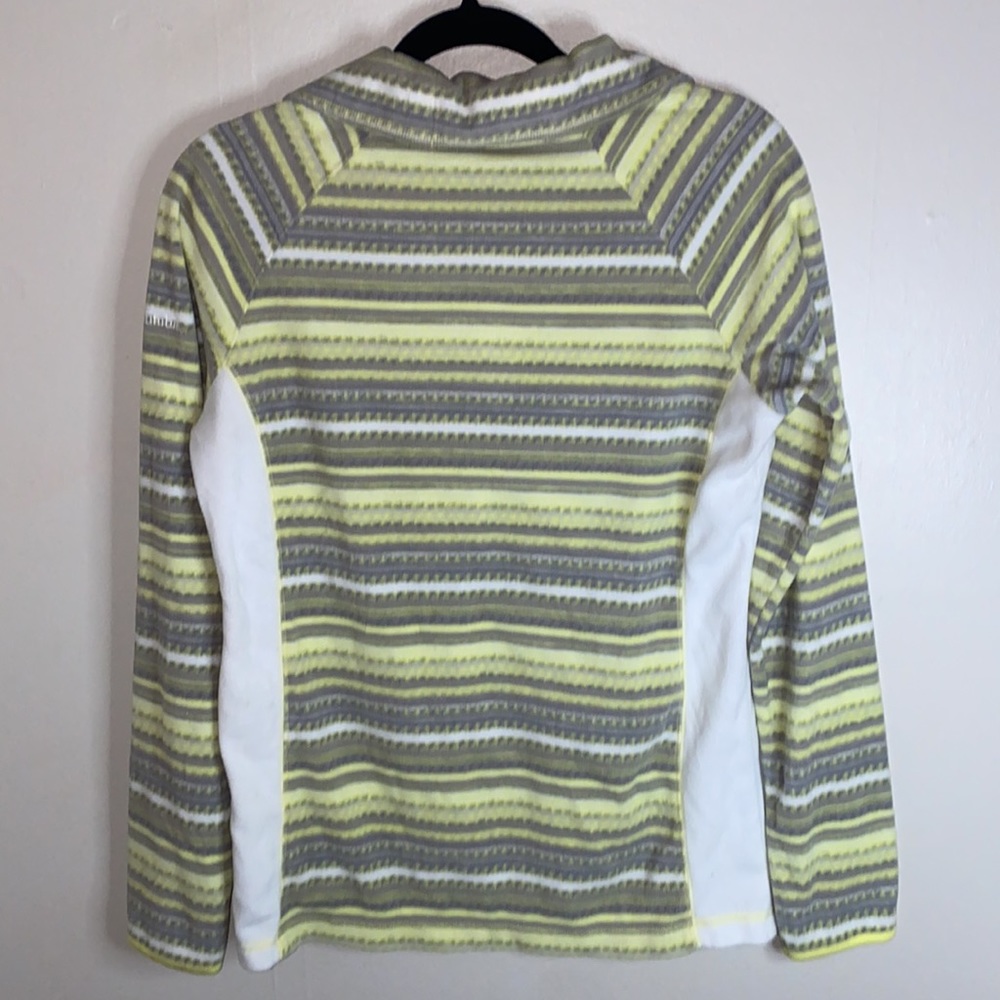 💋Comfy Columbia patterned quarter zip up! - Picture 7 of 7